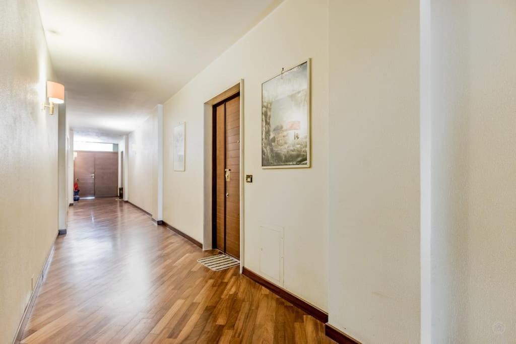 Luxury Apartment Front Of Cavalieri Hilton Hotel 로마 외부 사진